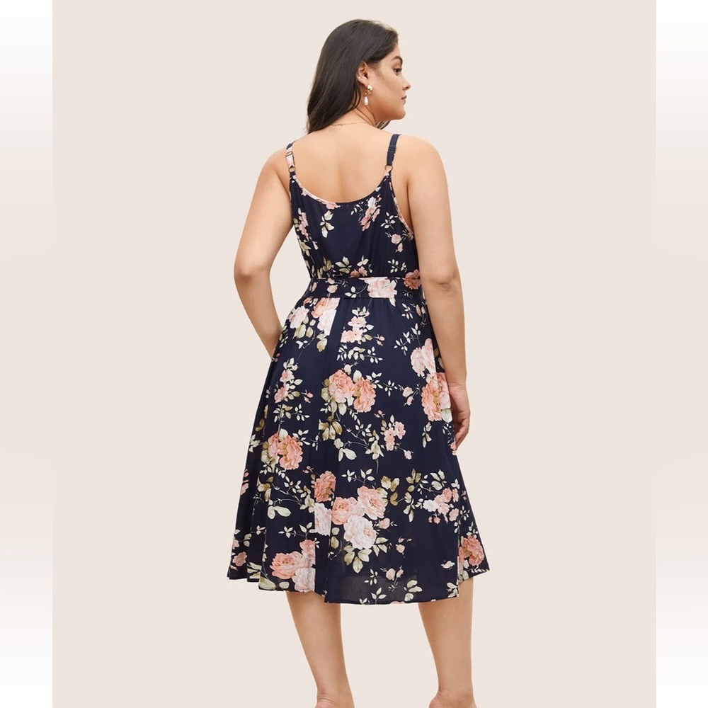 BloomChic Floral Wrap Elastic Waist Belted Sleeveless Dress - Picture 2 of 7